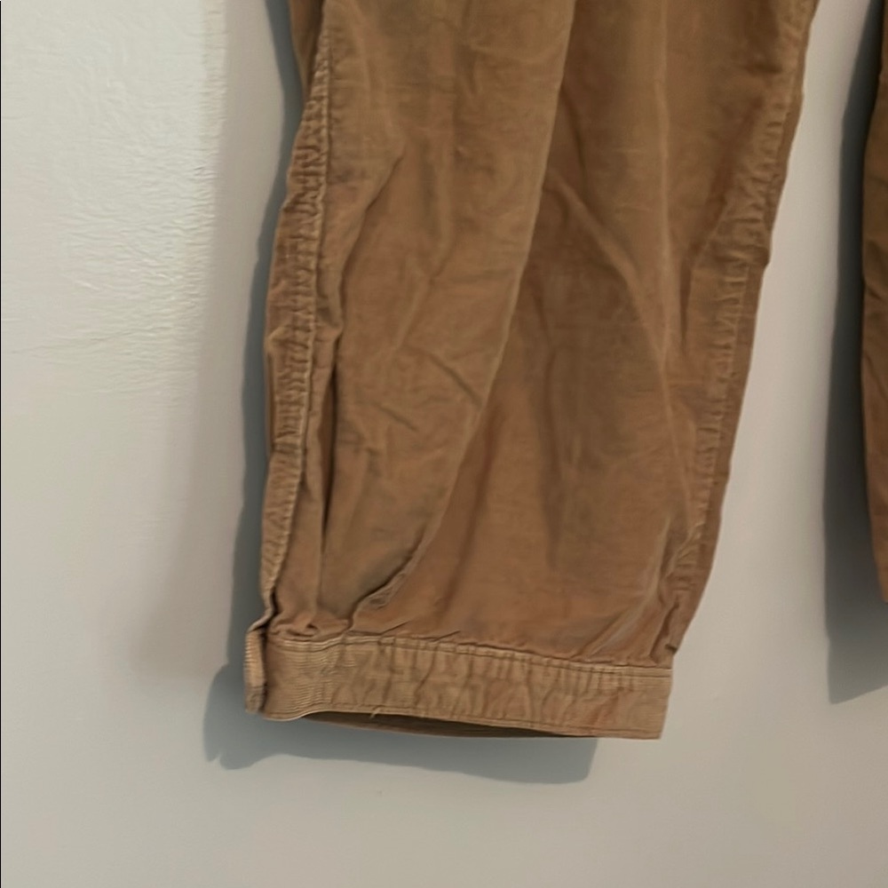 GAP Beige Cargo CAPRIS size 10, stretch corduroy - Picture 3 of 9